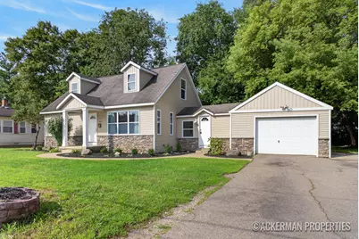 2129 Cleveland Avenue SW, Wyoming, MI 49509 - Photo 1