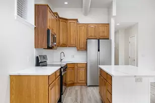 115 S Main St, Chelsea, MI 48118 - Photo 8