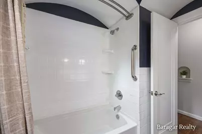 920 Ellsmere Street NE, Grand Rapids, MI 49505 - Photo 18