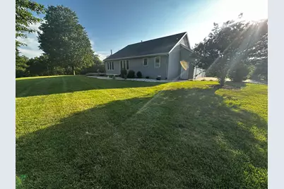 5752 Windsong Drive, Delton, MI 49046 - Photo 6