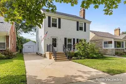 846 Lake Michigan Drive NW, Grand Rapids, MI 49504 - Photo 6