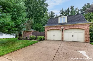 1330 Ridgewood Dr, Hastings, MI 49058 - Photo 8