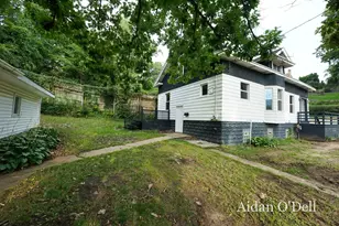 1332 Bridge St NW, Grand Rapids, MI 49504 - Photo 22