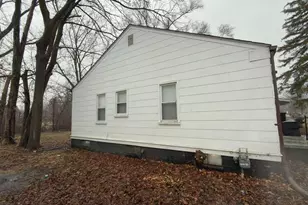 18285 Codding St, Detroit, MI 48219 - Photo 2