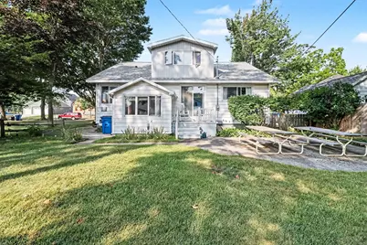 408 N Lewis Street, Ludington, MI 49431 - Photo 22