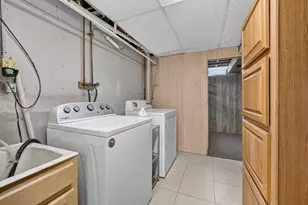 2700 Madelyn Dr SW, Wyoming, MI 49509 - Photo 26