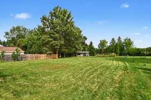 2146 Engleside Dr SE, Grand Rapids, MI 49546 - Photo 28