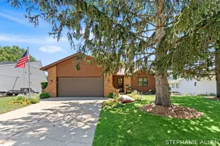 4624 Wyatt St SW, Grandville, MI 49418 - Photo 2