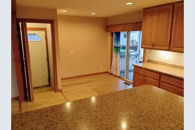 12415 Clinton River Road, Sterling Heights, MI 48313 - Photo 6