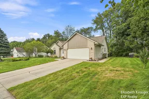 1031 Legacy NE, Comstock Park, MI 49321 - Photo 4