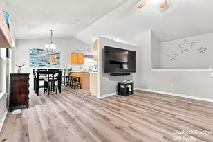 1031 Legacy NE, Comstock Park, MI 49321 - Photo 10