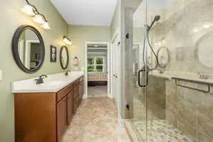 2955 Woodridge Cir NE, Grand Rapids, MI 49525 - Photo 12