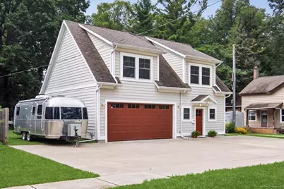 758 Michigan Avenue, South Haven, MI 49090 - Photo 2