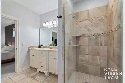 1622 Amberley Court SE, East Grand Rapids, MI 49506 - Photo 24