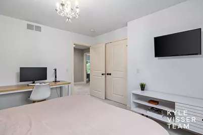 1622 Amberley Court SE, East Grand Rapids, MI 49506 - Photo 28