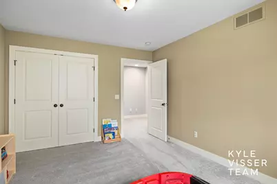 1622 Amberley Court SE, East Grand Rapids, MI 49506 - Photo 30