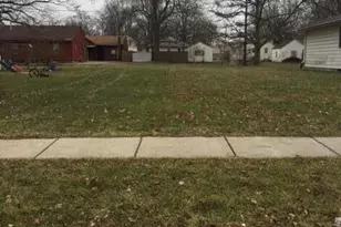 323 S Pleasant St, Watervliet, MI 49098 - Photo 1
