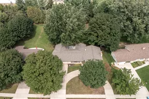 819 E Plainfield Ct, Zeeland, MI 49464 - Photo 36