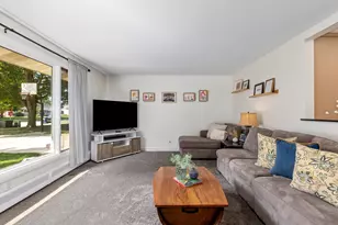819 E Plainfield Ct, Zeeland, MI 49464 - Photo 14