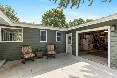819 E Plainfield Court, Zeeland, MI 49464 - Photo 32