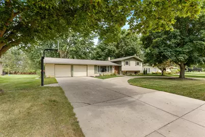 819 E Plainfield Court, Zeeland, MI 49464 - Photo 4