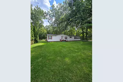 2625 Sanford Drive, Hillsdale, MI 49242 - Photo 2