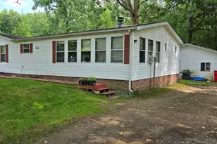 2625 Sanford Dr, Hillsdale, MI 49242 - Photo 6