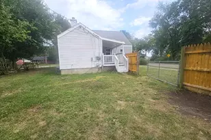 6015 Herbert St, Westland, MI 48185 - Photo 2
