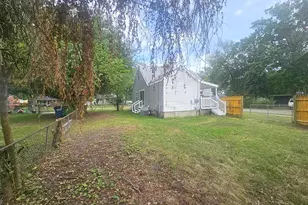 6015 Herbert St, Westland, MI 48185 - Photo 6