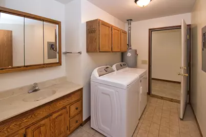22244 Us-12, Edwardsburg, MI 49112 - Photo 40