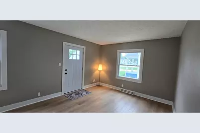 1349 W Summit Avenue, Muskegon, MI 49441 - Photo 12