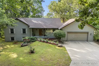 9520 Hidden Bluff Drive NE, Rockford, MI 49341 - Photo 42