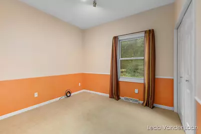 9520 Hidden Bluff Drive NE, Rockford, MI 49341 - Photo 22