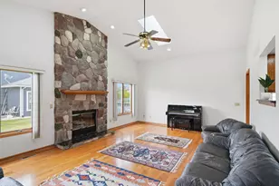 1657 Wake Robin Ct, Ann Arbor, MI 48103 - Photo 10