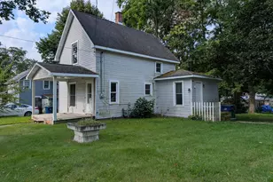 324 S East St, Cassopolis, MI 49031 - Photo 4