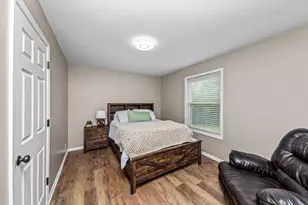 4240 E Commerce Rd, Commerce Township, MI 48382 - Photo 16