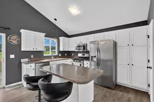 11310 Meadow Wood Cir, Greenville, MI 48838 - Photo 20