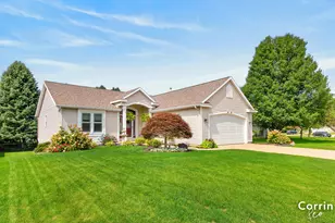 3843 Pine Meadow Dr, Holland, MI 49424 - Photo 2