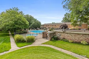 2471 Abbington Dr SE, Grand Rapids, MI 49506 - Photo 20