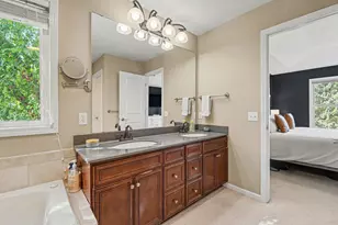 1219 Stoneshire Dr SE, Grand Rapids, MI 49546 - Photo 36