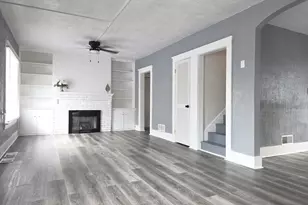 51 Latta St, Battle Creek, MI 49017 - Photo 2