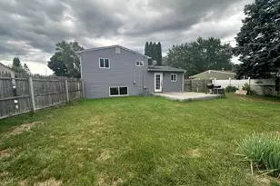 517 Clarion St, Clio, MI 48420 - Photo 10
