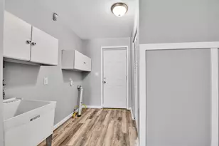1636 E Pearl Ave, Hazel Park, MI 48030 - Photo 14