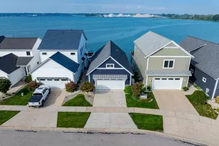 303 Terrace Point Cir, Muskegon, MI 49440 - Photo 44
