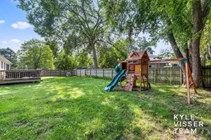 3030 Cascade Rd SE, East Grand Rapids, MI 49506 - Photo 46
