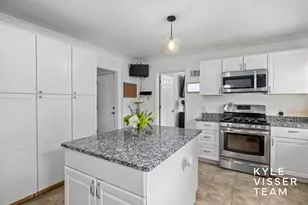 3030 Cascade Rd SE, East Grand Rapids, MI 49506 - Photo 12