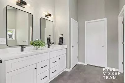 3030 Cascade Road SE, East Grand Rapids, MI 49506 - Photo 16