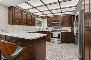 309 Sib Rumery St, Wayland, MI 49348 - Photo 2