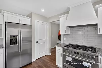 11544 Sessions Woods Drive W, Grand Rapids, MI 49534 - Photo 22