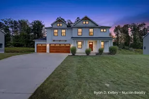 11544 Sessions Woods Dr W, Grand Rapids, MI 49534 - Photo 2